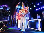 071.jpg