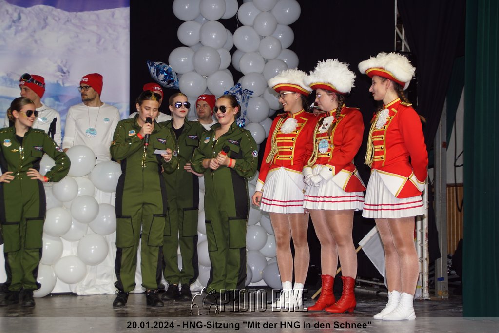 067.jpg