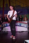 051.jpg