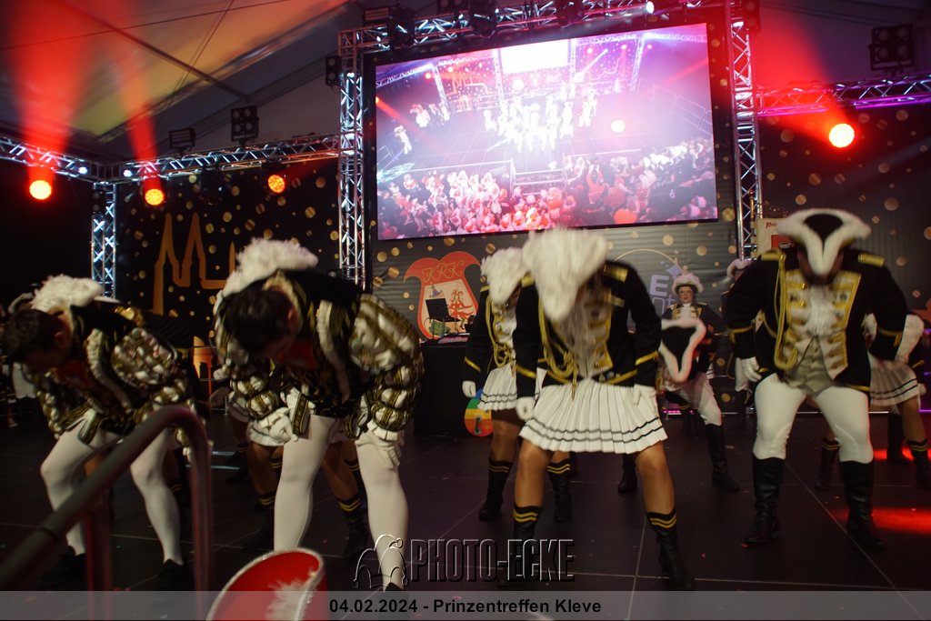 071.jpg