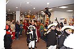 060.jpg