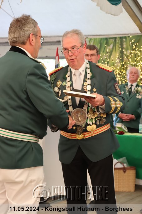 175.jpg