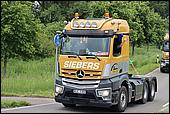 055.jpg