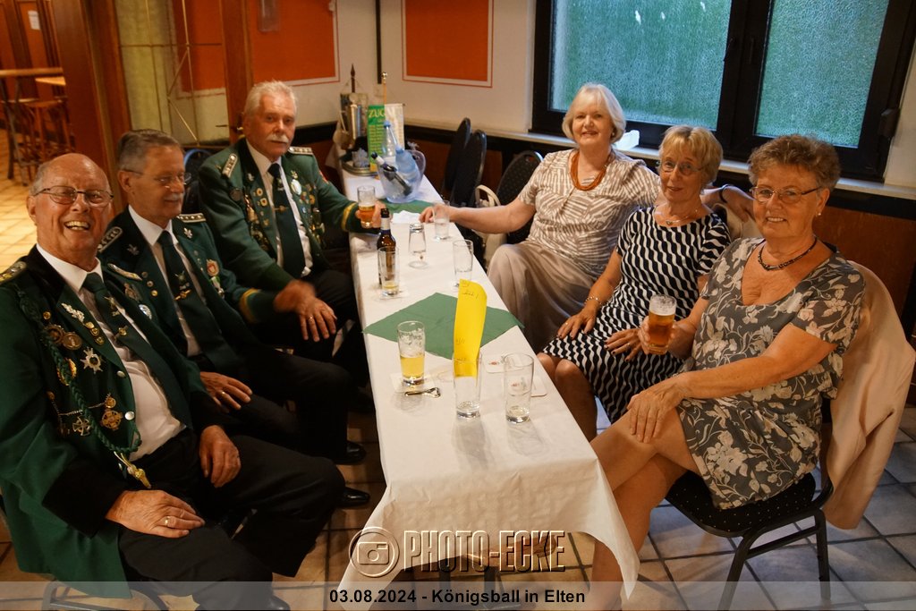 070.jpg