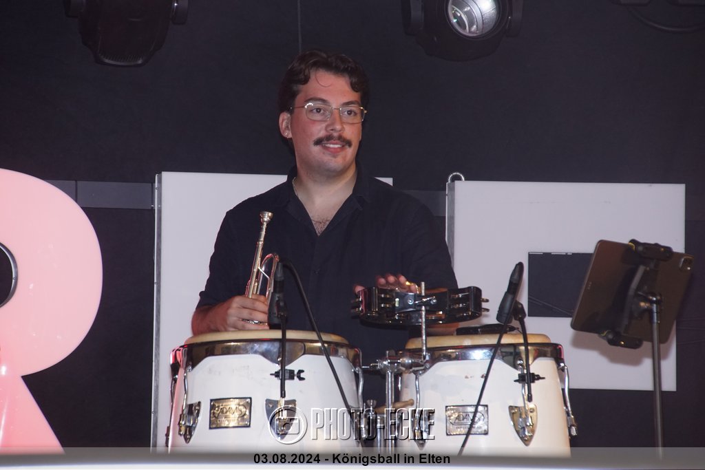 210.jpg
