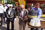 071.jpg