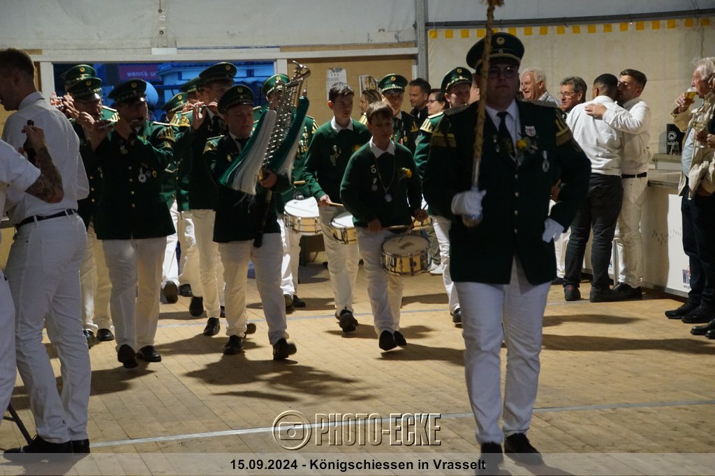 082.jpg