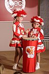 073.jpg
